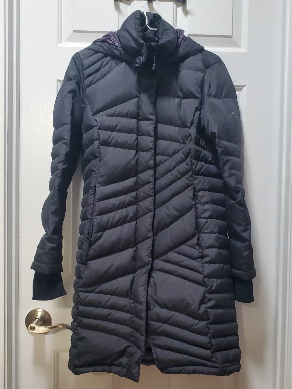 Basin + Range Evergreen Quilted Coat | Small - Picture 8 of 8
